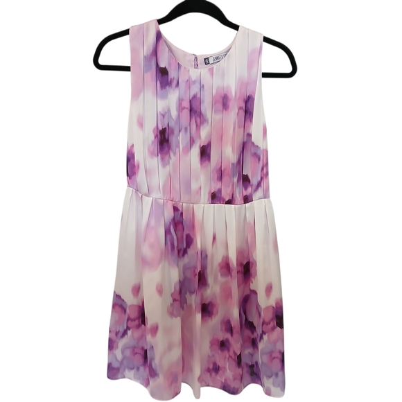 Jennifer Lopez Dresses & Skirts - Jennifer‎ Lopez Pink and Purple Abstract Floral Dress Size 8  Sleeveless Pleated